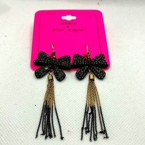 Betsey Johnson Bow Earrings with Gold-black Tassels